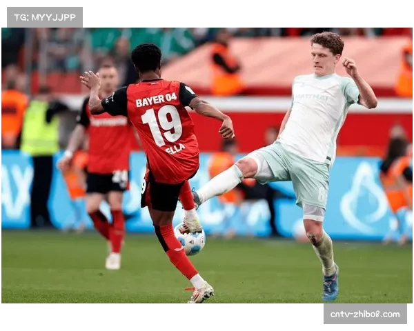 不莱梅主场0-2负于斯图加特，保级形势严峻