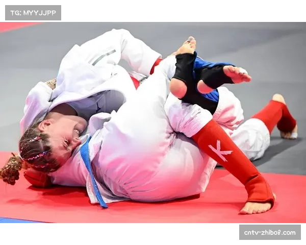 专访柔术传奇:谈现代MMA选手的降服技术如何超越传统柔术框架 专访柔术传奇:谈现代MMA选手的降服技术如何超越传统柔术框架